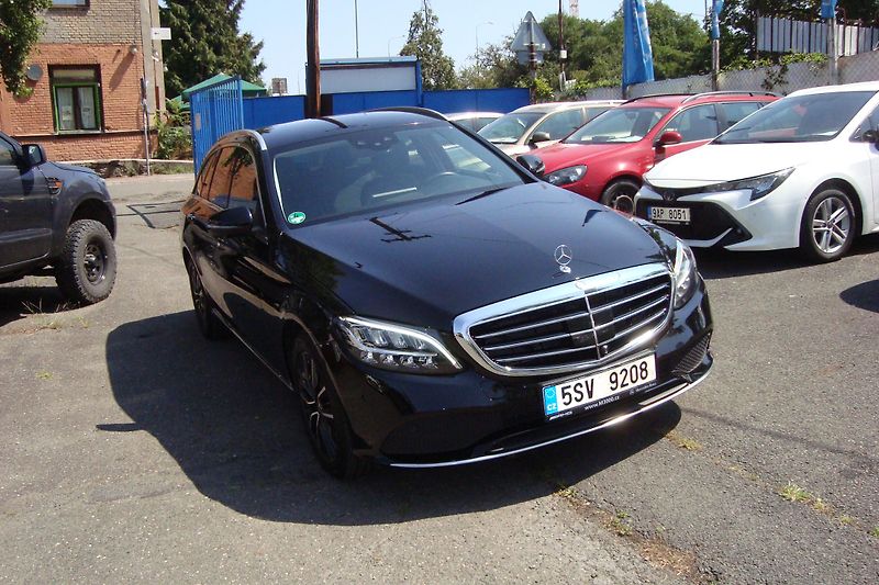 Mercedes-Benz Třídy C (2021) 220D,143kW, Exclusivce,S.kniha - fotka 10 z 92