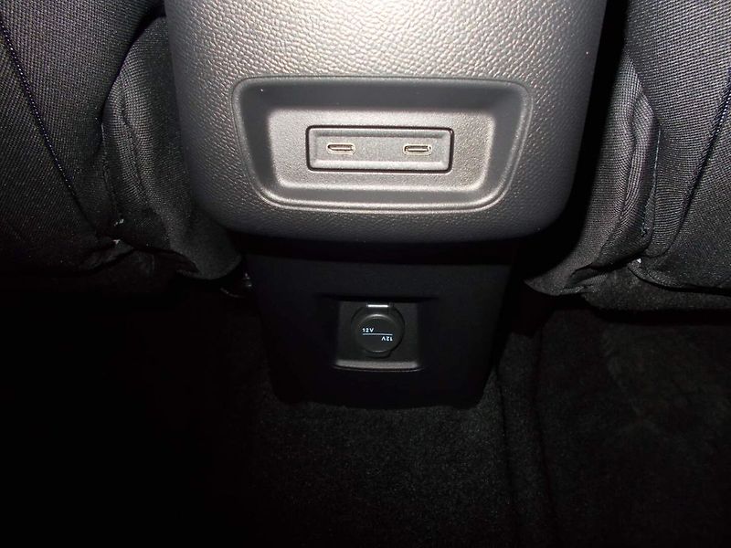 Opel Frontera (2026) Edition Hybrid 1.2 TURBO (81kW - fotka 15 z 22