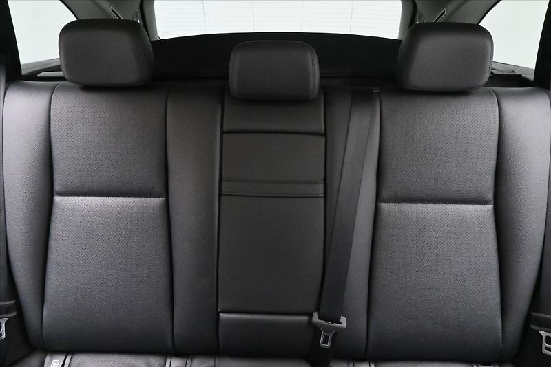 Mercedes-Benz Třídy E 2,0 220d 143 kW Avantgarde AT9 - fotka 28 z 33