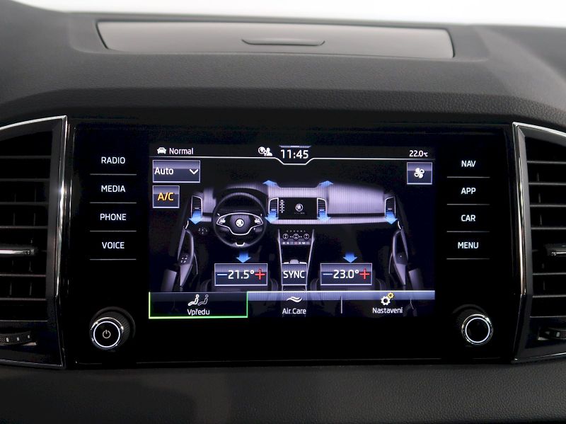 Škoda Karoq (2022) STYLE 1.5TSI 110KW TAŽNÉ - fotka 30 z 44