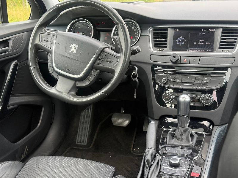 Peugeot 508 SW AUTOMATICKÁ PŘEVODOVKA,PANO - fotka 15 z 18
