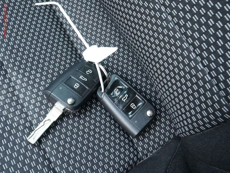 Škoda Octavia (2013) 1.2 TSi, Ambition, +kola - fotka 18 z 18