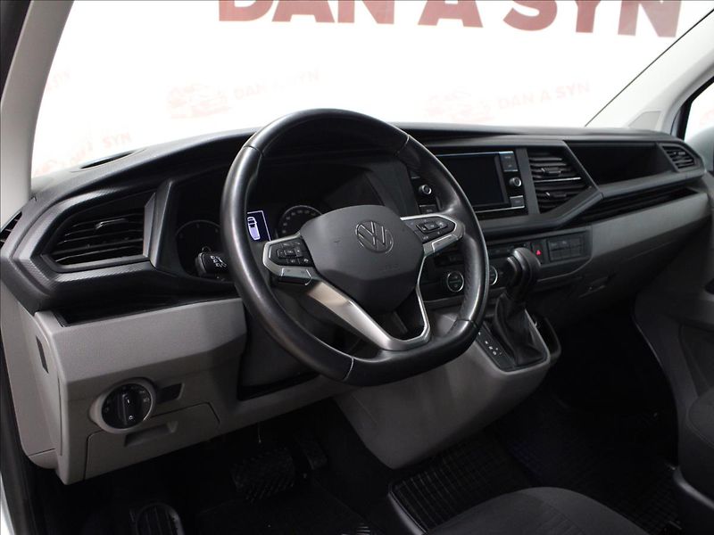 Volkswagen Caravelle 2,0 TDI 110kW DSG Comfortline - fotka 10 z 32