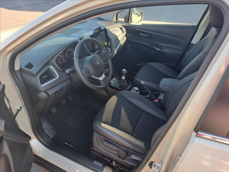 Suzuki S-Cross (2026) 1,4 Elegance AllGrip BE - fotka 7 z 16