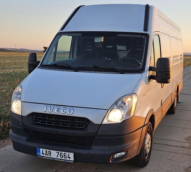 Iveco Daily (2011) 35S13, L4H2 MAXI do 3,5t - fotka 1 z 6