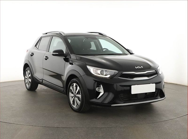 Kia Stonic (2025) Exclusive 1.0 T-GDI - fotka 1 z 17