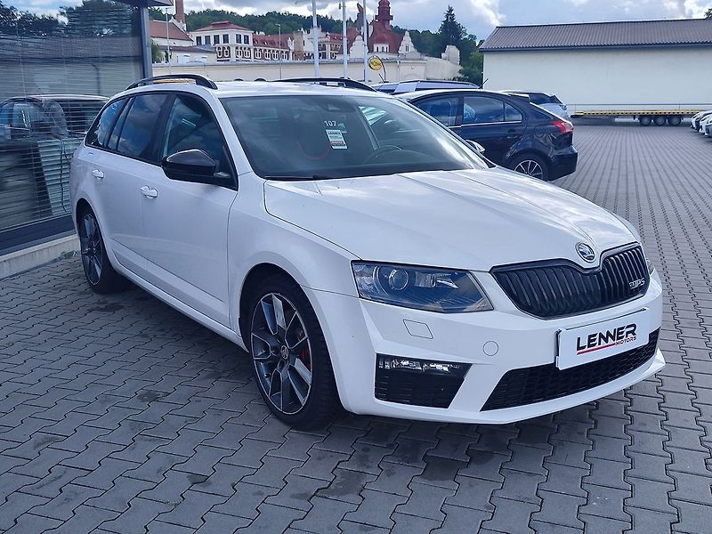 Škoda Octavia 2.0 TDI/135kW RS - fotka 3 z 33