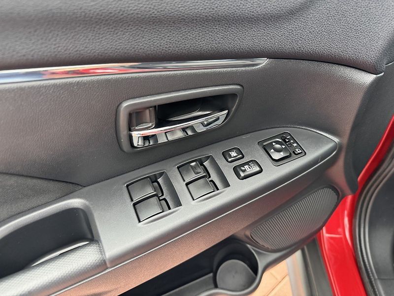 Mitsubishi ASX (2018) 1.6i Mivec Xenony Webasto - fotka 25 z 48