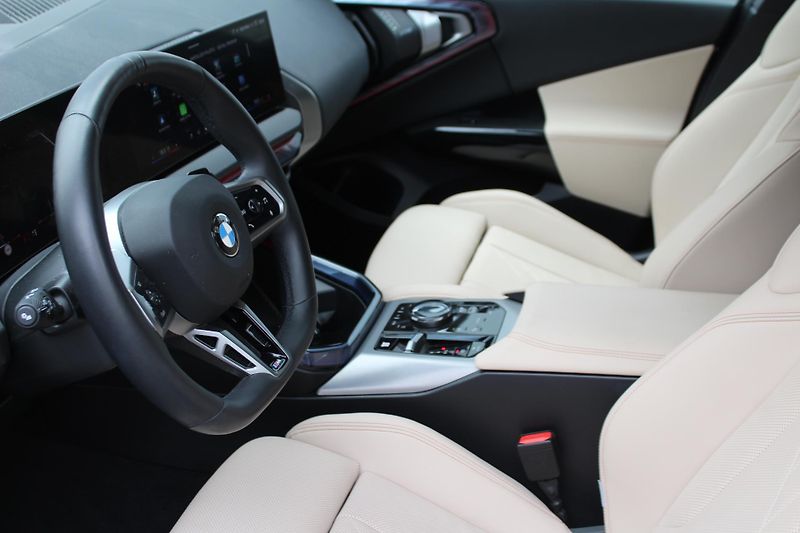 BMW X3 20d xDrive - fotka 10 z 27