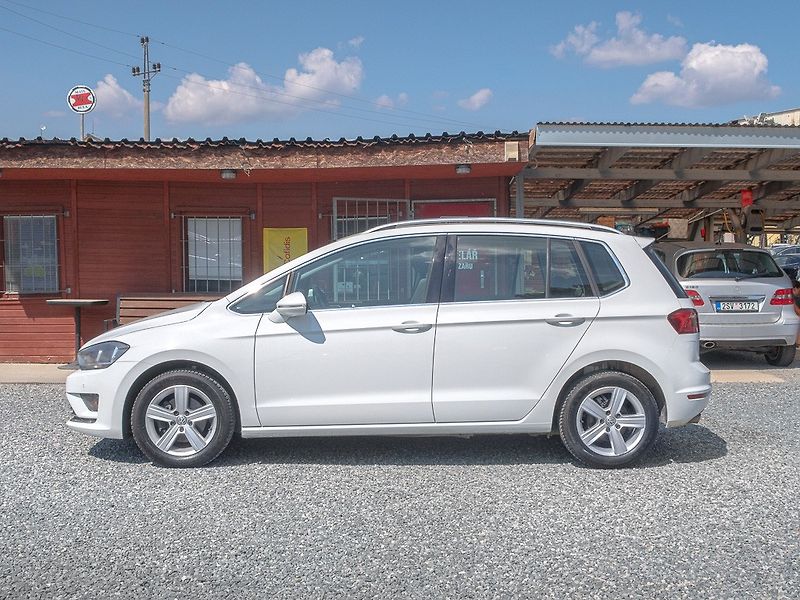 Volkswagen Golf Sportsvan (2015) ČR 1.6TDI 81KW – CEBIA 5*!! - fotka 8 z 57