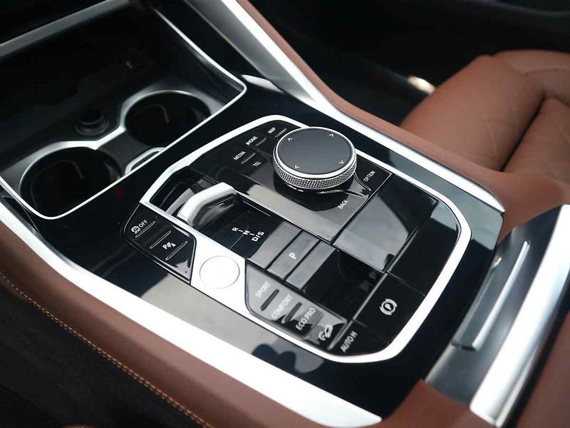 BMW X6 - fotka 10 z 10