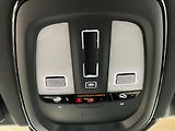 Volvo XC60 B4 FWD Ultimate Dark AT8 - náhled 40