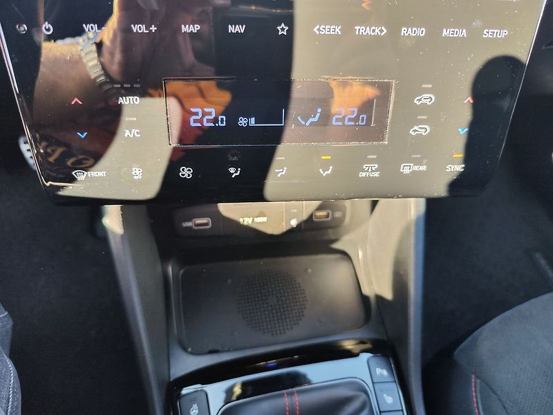 Hyundai Tucson 1.6 T-GDI/110kW N-Line - fotka 23 z 37