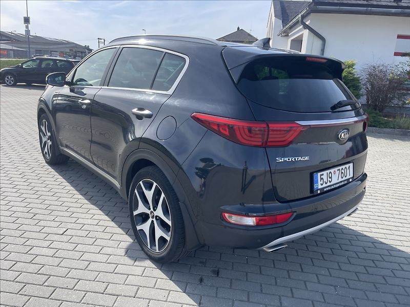 Kia Sportage 1,6 GDi 130kw 4x4 GT-Line CZau - fotka 3 z 39