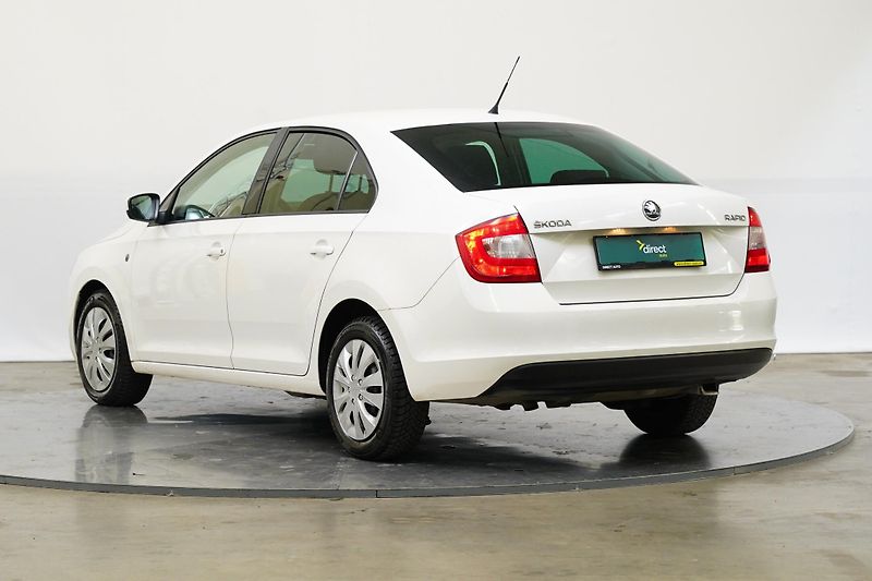 Škoda Rapid - fotka 7 z 23