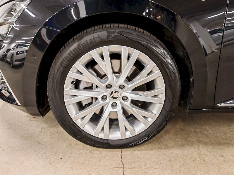 Škoda Superb (2024) 2.0 TSI 206 kW DSG 4x4 L&K - fotka 28 z 28
