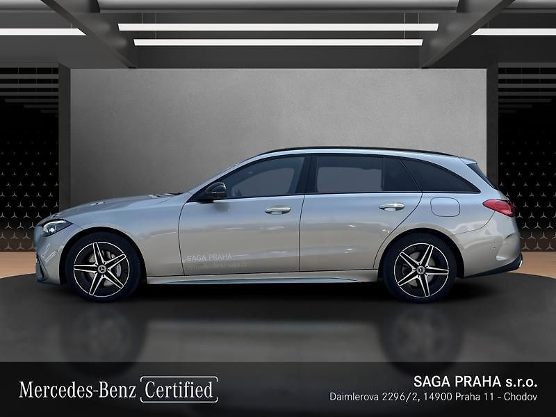 Mercedes-Benz Třídy C 300 de 4MATIC kombi EQ AMG Nig - fotka 6 z 18