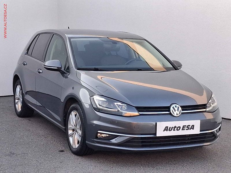 Volkswagen Golf (2017) 1.4 TSi, Highline, DSG, LED - fotografie inzerátu