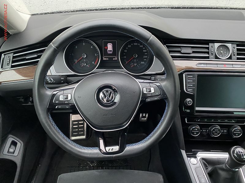 Volkswagen Passat (2015) 2.0 TDi, ČR, Highline, LED - fotka 11 z 18