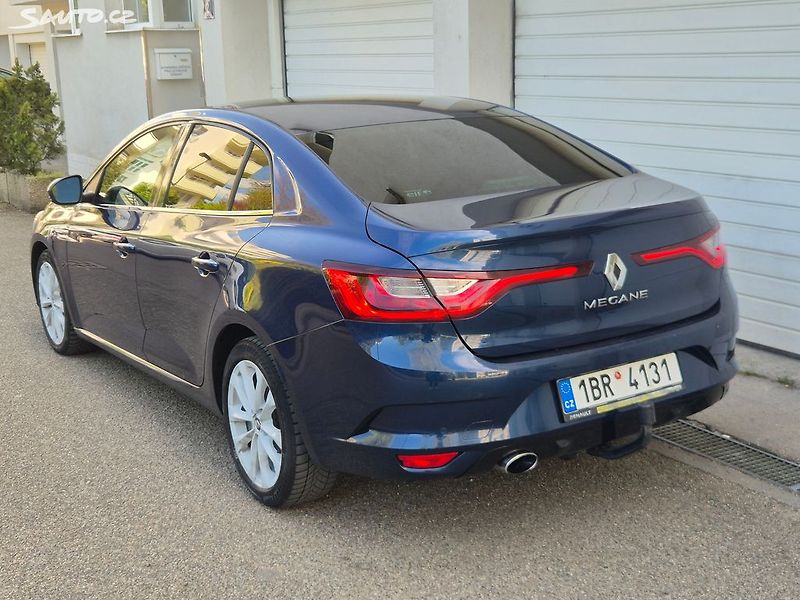 Renault Mégane (2017) 1.2i Automat 97Kw - fotka 6 z 29