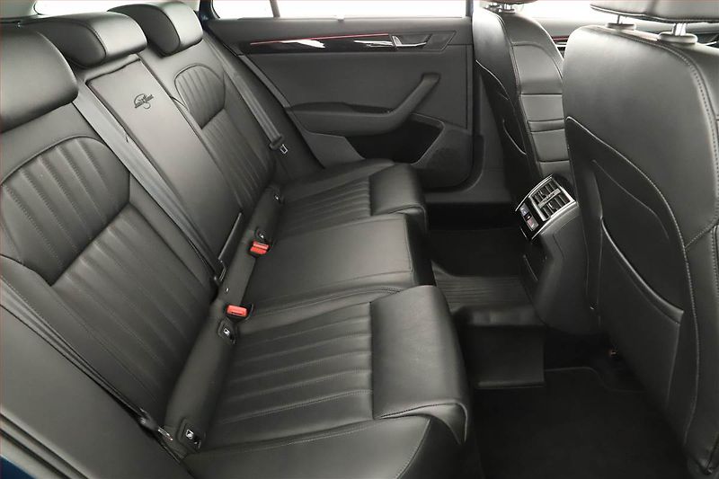 Škoda Superb (2018) Laurin&Klement 2.0 TDI 4x4 - fotka 7 z 18