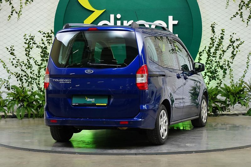Ford Tourneo Courier - fotka 2 z 21