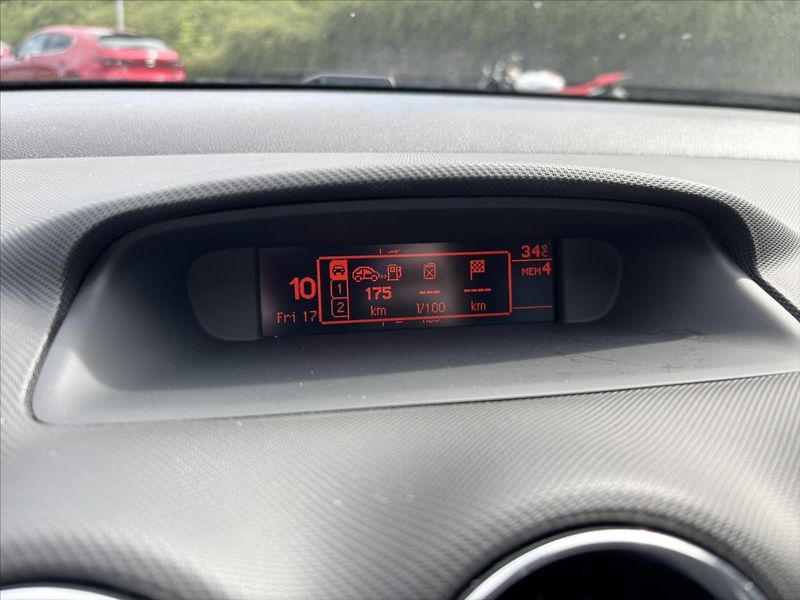 Peugeot 308 1,6 VTi 88kW NOVÉ ROZVODY - fotka 19 z 29