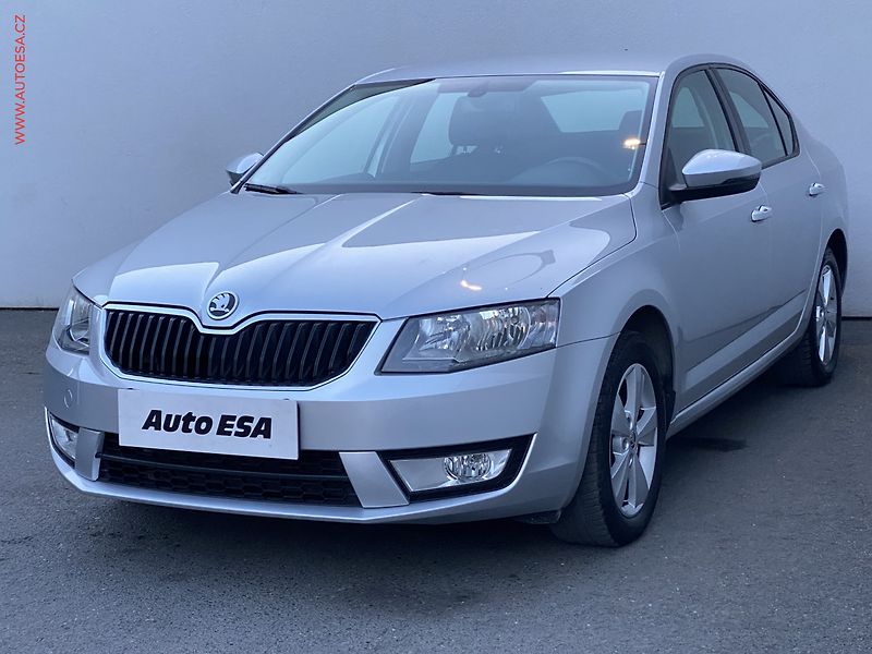 Škoda Octavia (2013) 1.8 TSi, Elegance, DSG - fotka 3 z 19