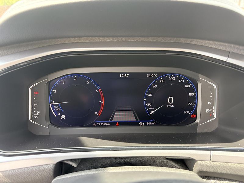 Volkswagen T-Roc 1.0TSI LED VIRTUAL - fotka 17 z 47