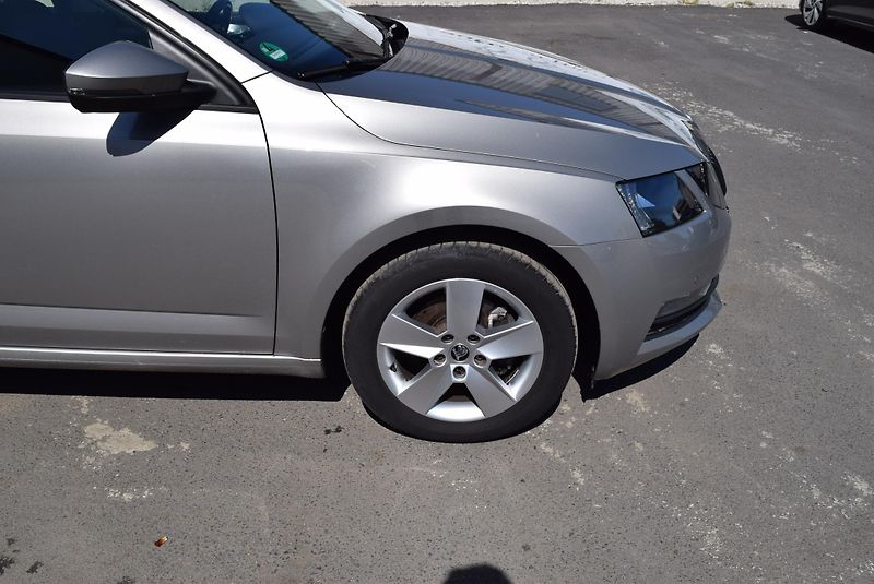 Škoda Octavia (2019) 1.5TSI 110kw AMBI VÝHŘEV NAVI - fotka 6 z 50