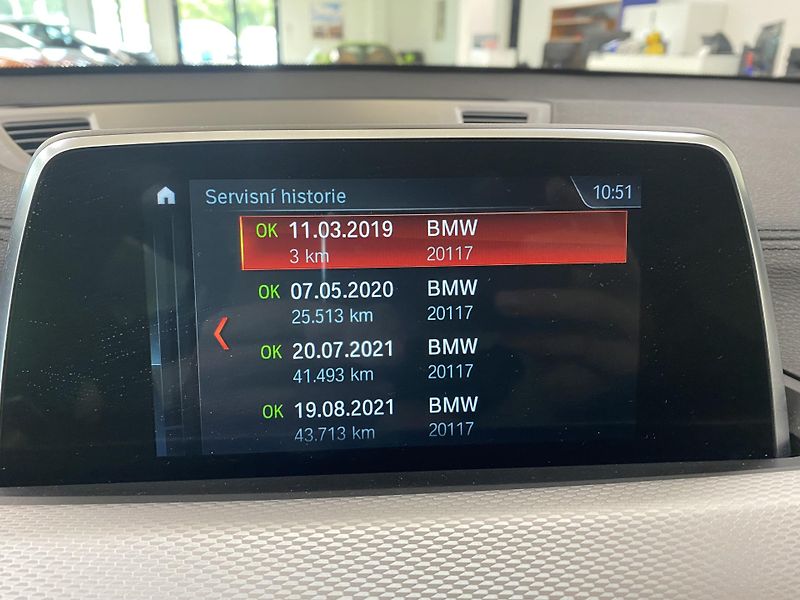 BMW X2 xDrive 18d M Sport, ČR - fotka 20 z 28