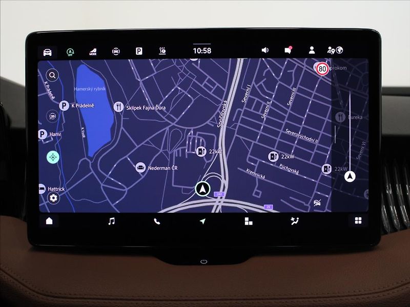 Škoda Superb 2,0 TDi 4x4 L&K Tažné Webasto - fotka 14 z 38