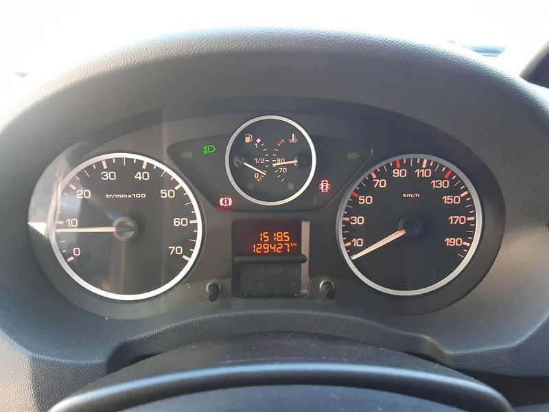 Fiat Scudo 2.0 JTD MULTIJET LONG 9míst - fotka 15 z 24