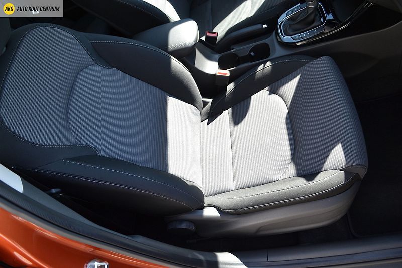 Hyundai i30 WG 1.5T-GDI 103KW DCT FAMILY N - fotka 12 z 41