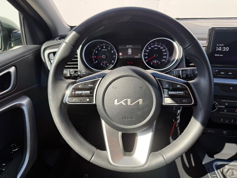 Kia Ceed 1,5 T-GDi Spin - fotka 15 z 27