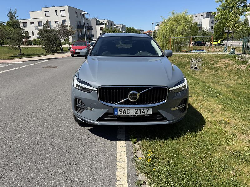Volvo XC60 (2022) IIB4FWD AUT mild hybrid moment - fotka 2 z 22