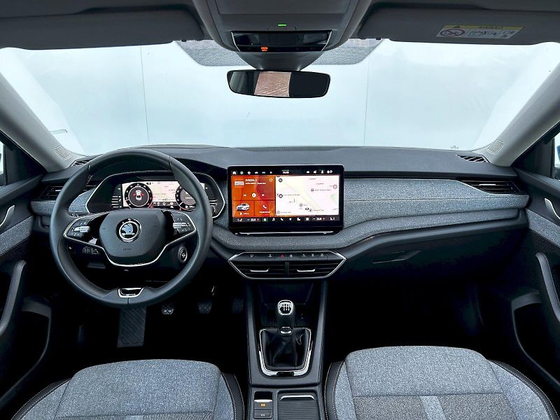 Škoda Octavia (2024) 1.5 TSI 110kW MP6 Top Selectio - fotka 5 z 35