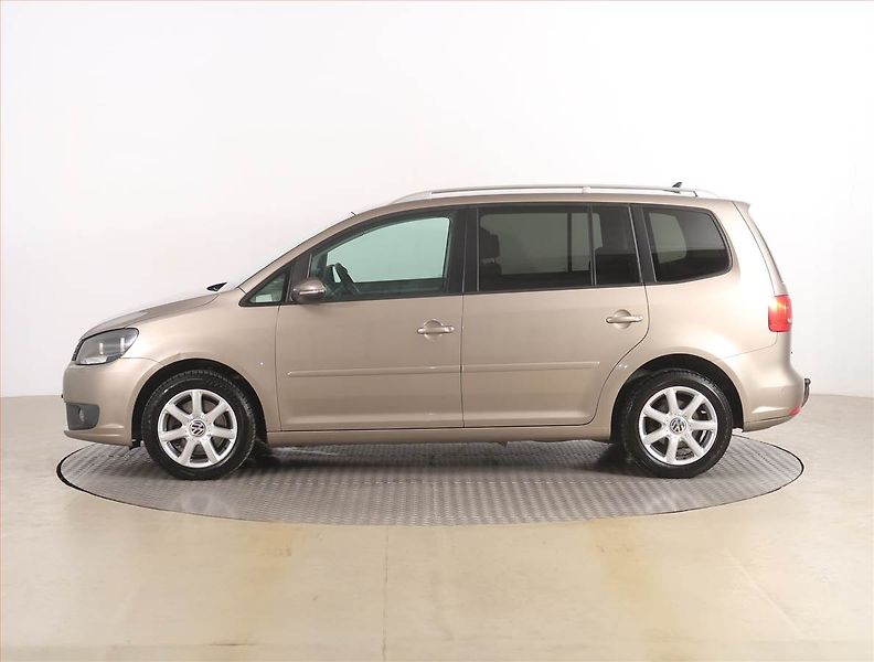 Volkswagen Touran (2013) 2.0 TDI, Navi, Tempomat - fotka 3 z 19
