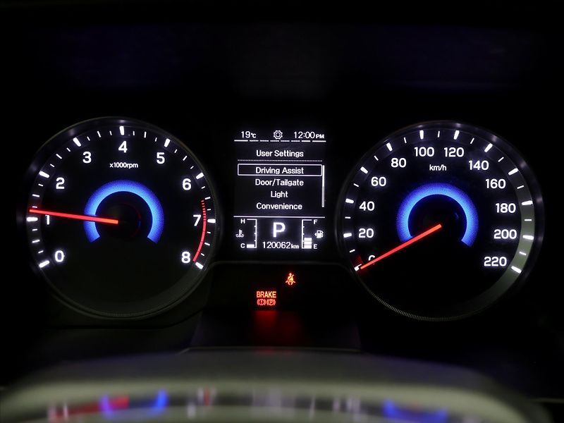 SsangYong Tivoli 1,5 T-GDI 120kW Automat - fotka 17 z 36