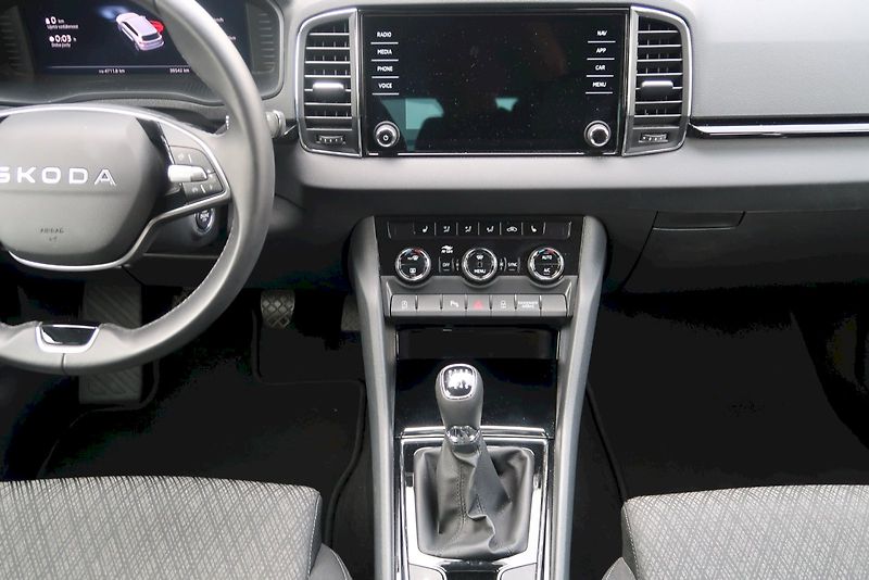 Škoda Karoq (2025) Selection 1,5 TSi/110 kW M - fotka 10 z 34