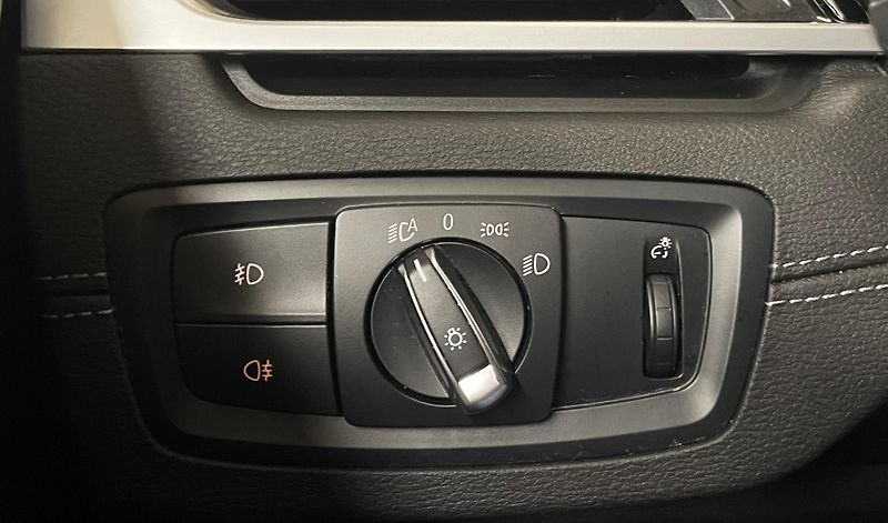 BMW X1 xDrive25e, ČR, 1.MAJ - fotka 24 z 32