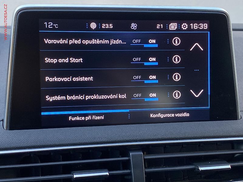Peugeot 5008 (2020) 1.5 HDi, Active, AT, navi - fotka 14 z 18