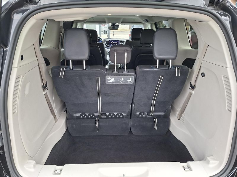 Chrysler Pacifica (2021) 3,6L V6, 7míst, kůže, Adapt - fotka 15 z 50