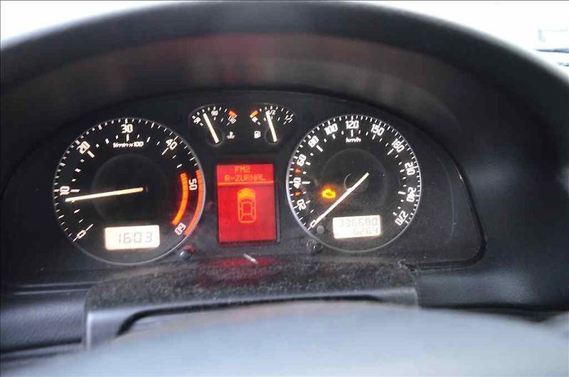 Škoda Superb (2007) 2,5 TDI - fotka 23 z 31