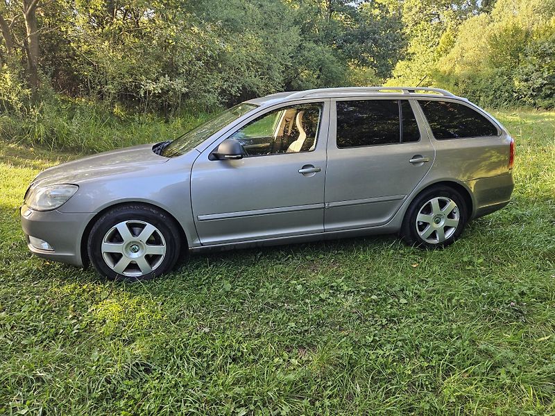 Škoda Octavia (2012) - fotka 4 z 9