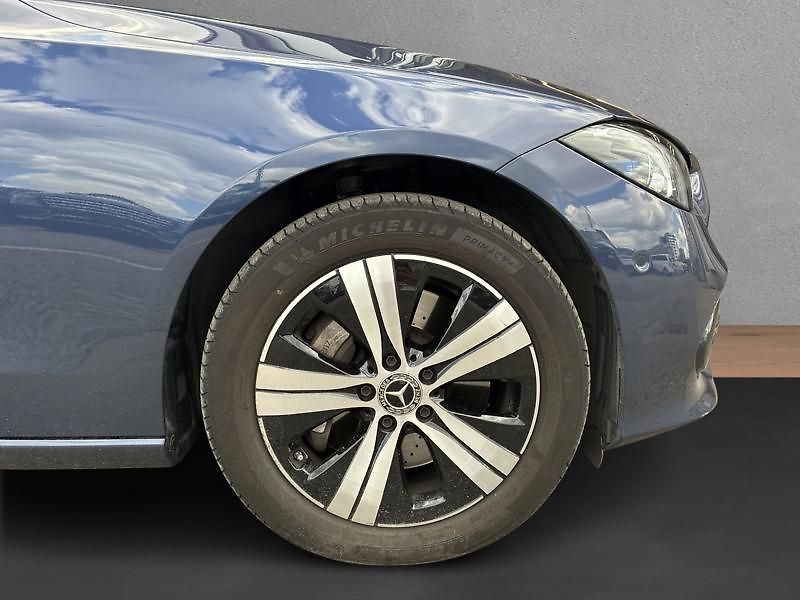Mercedes-Benz Třídy C 300e 4MATIC EQ - fotka 9 z 18