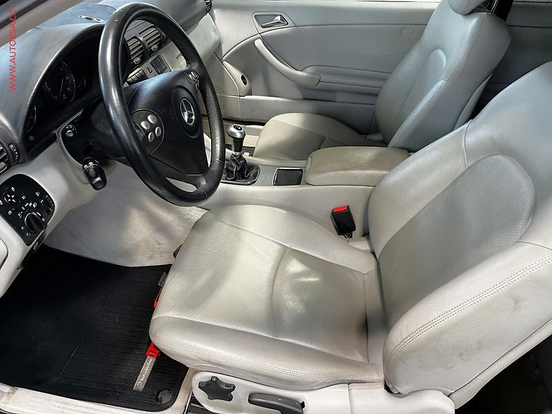 Mercedes-Benz Třídy C (2007) 2.5 V6 C230, Kůže, park. - fotka 9 z 16
