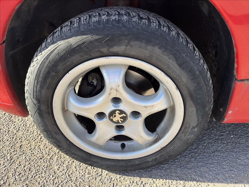 Peugeot 206 1,4 HDi SERVIS VSTŘIKY ROZVODY - fotka 27 z 27