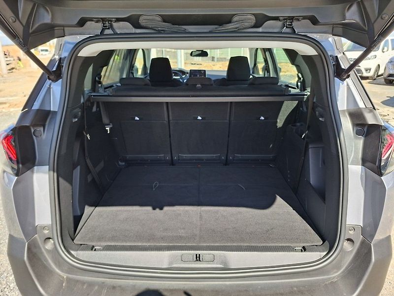 Peugeot 5008 ACTIVE PACK 1.5 BHDi 130k EAT8 - fotka 6 z 27