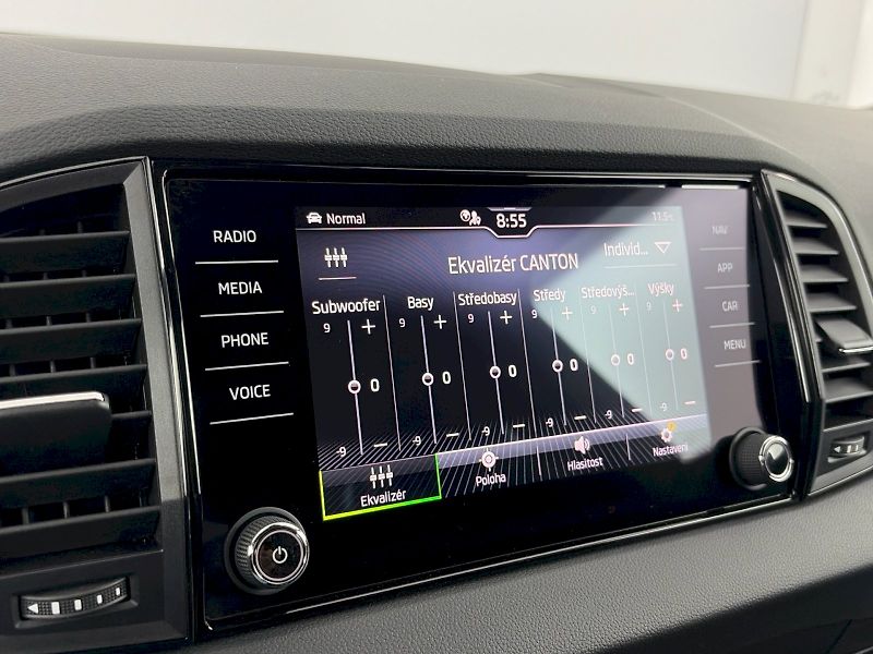 Škoda Karoq (2026) DSG 2.0 TDI 110 kW 4x4 Sportli - fotka 18 z 35